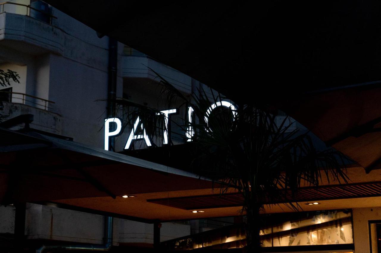 Hotel Patio Влёра Экстерьер фото